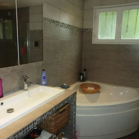 בית נופש Maison En Bord De Marne *