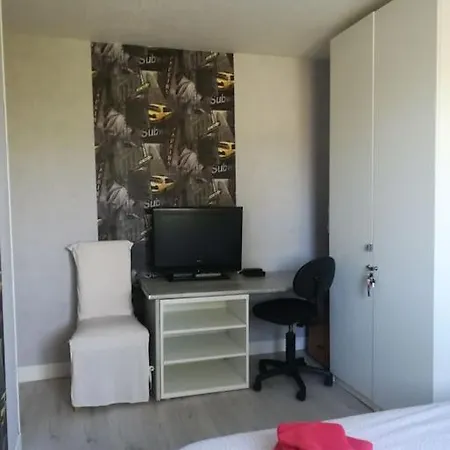 Maison En Bord De Marne בית נופש *