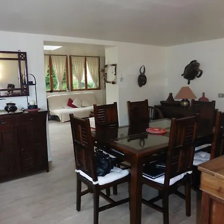 Maison En Bord De Marne *