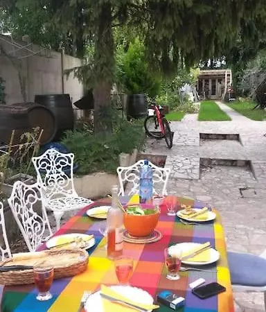 Maison En Bord De Marne * שלה