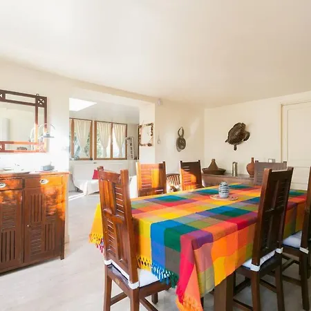 Maison En Bord De Marne * שלה